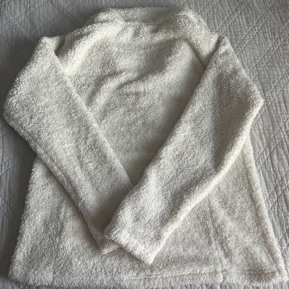 Patagonia Women’s Half-Zip White Fleece - Picture 4 of 4